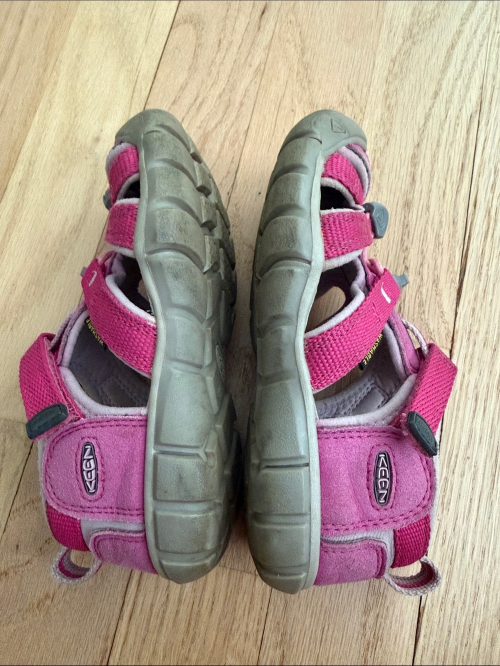 Keen Kids Pink Closed-Toe Waterproof Outdoor Water Shoes/sandals - Picture 4 of 9